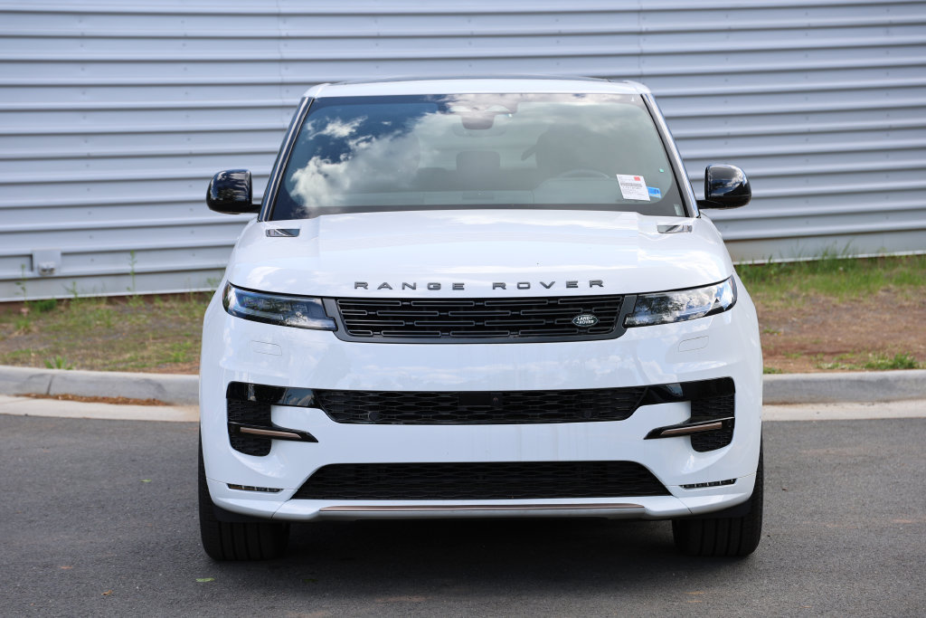New 2026 Land Rover Range Rover Sport Dynamic SE AWD/4WD image 5