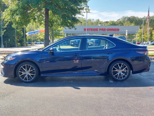 Certified 2022 Toyota Camry SE w/ Cold Weather Package AWD/4WD image 10
