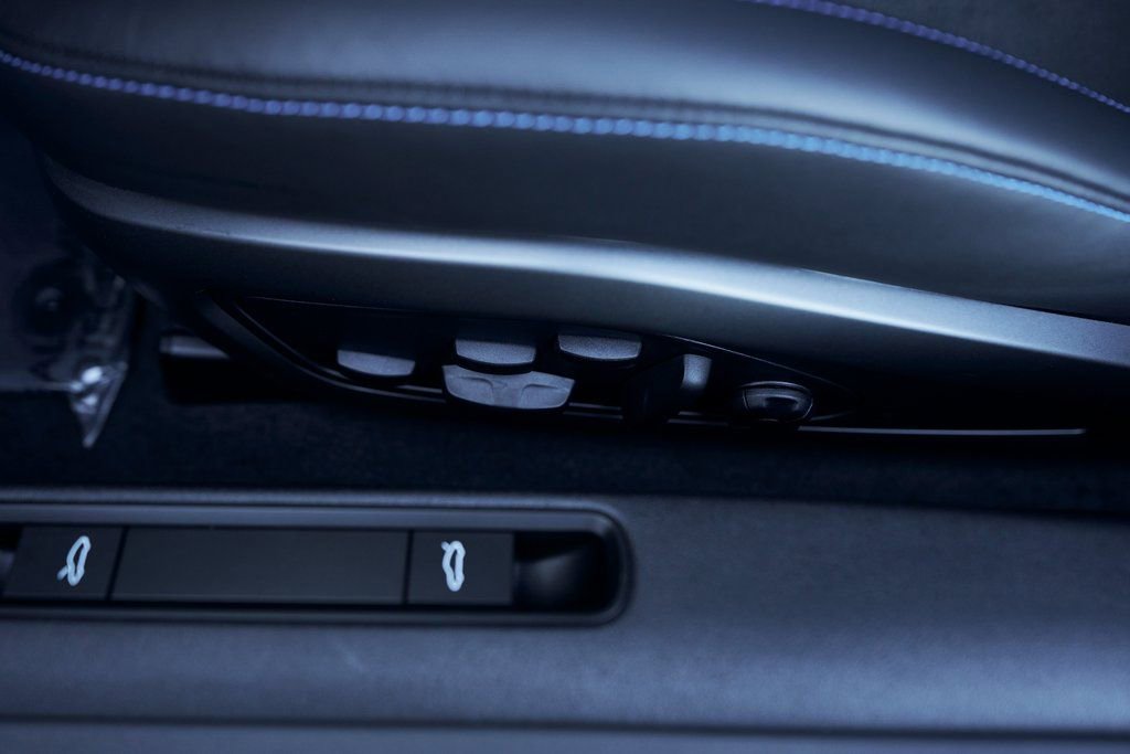 Used 2026 Porsche 911 GT3 w/ Weissach Package image 41