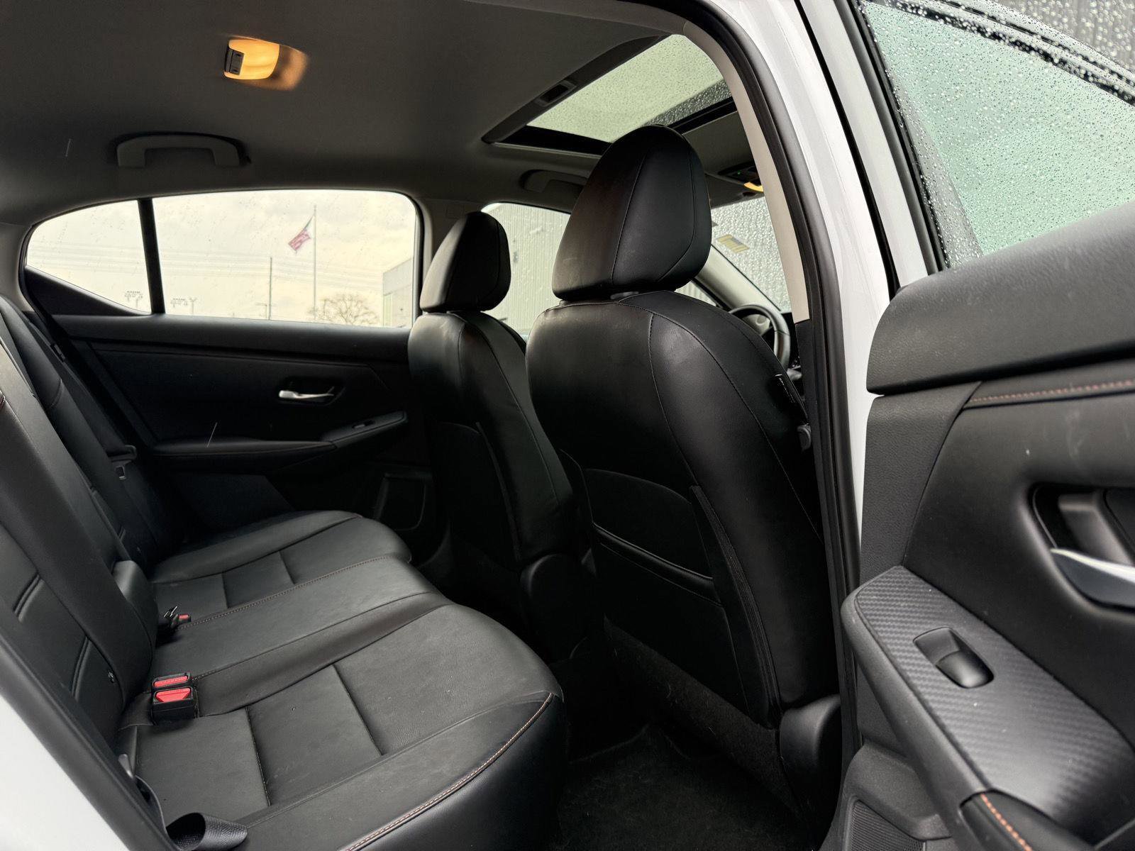 Used 2023 Nissan Sentra SR w/ SR Premium Package image 11