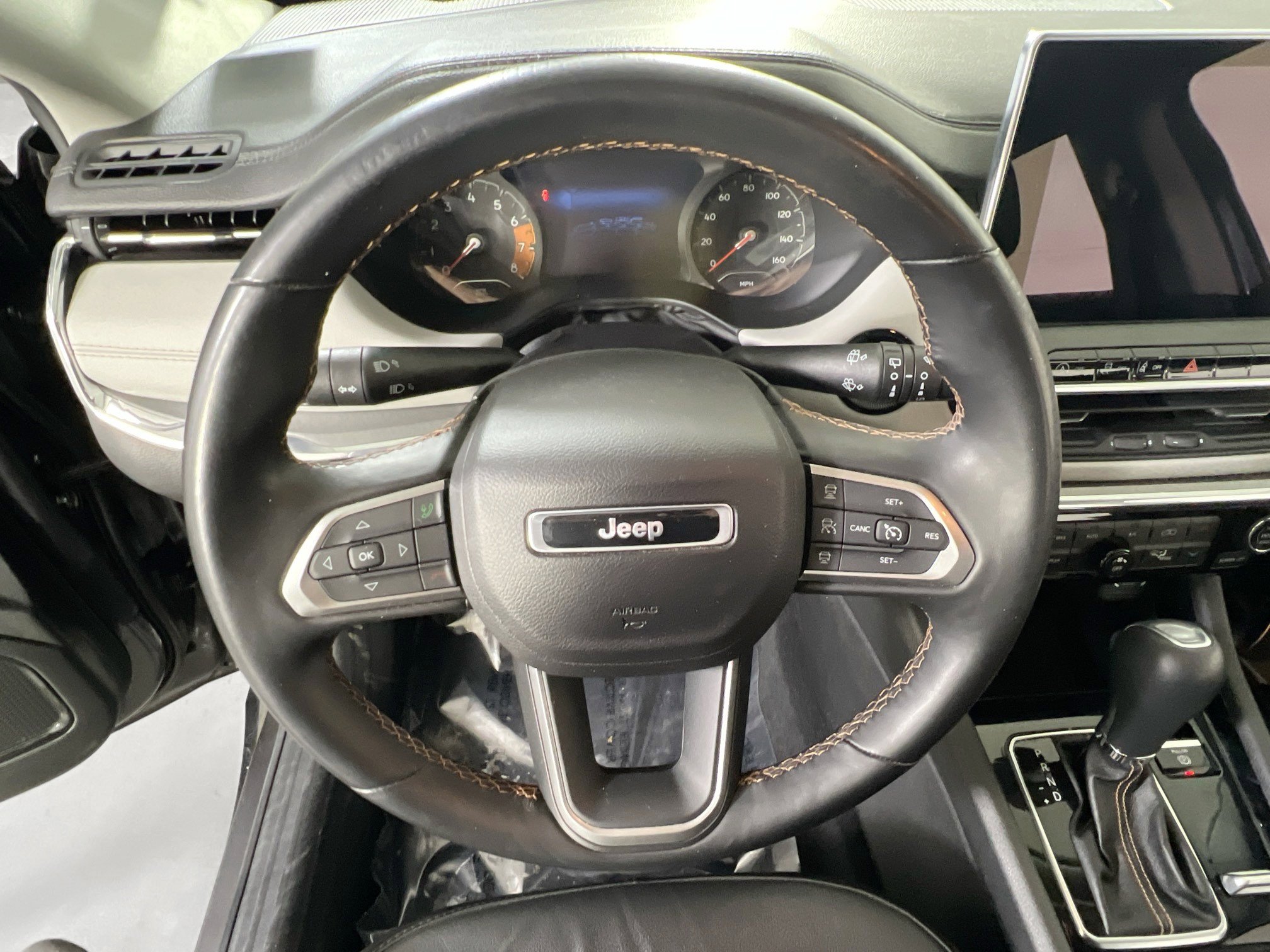 Used 2022 Jeep Compass Limited image 11