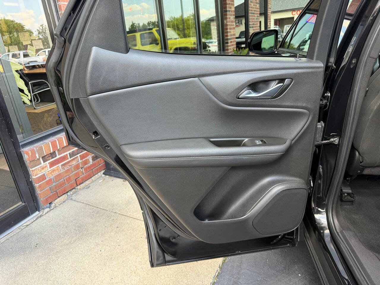 Used 2019 Chevrolet Blazer LT image 19
