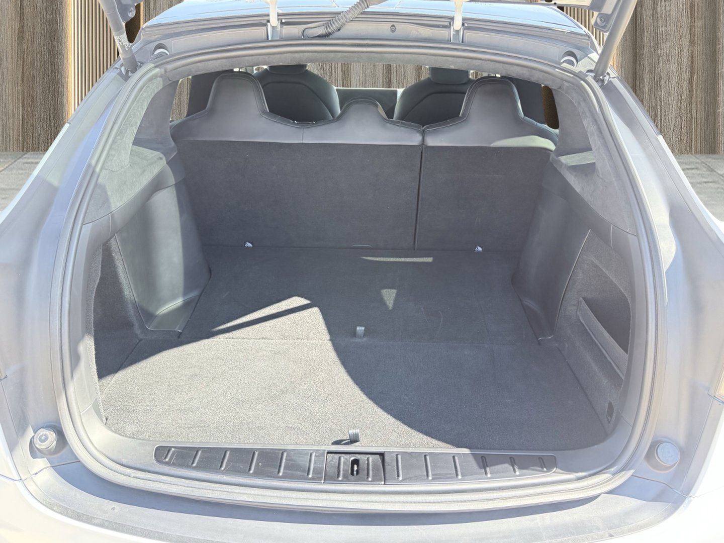 Used 2023 Tesla Model X AWD/4WD image 11