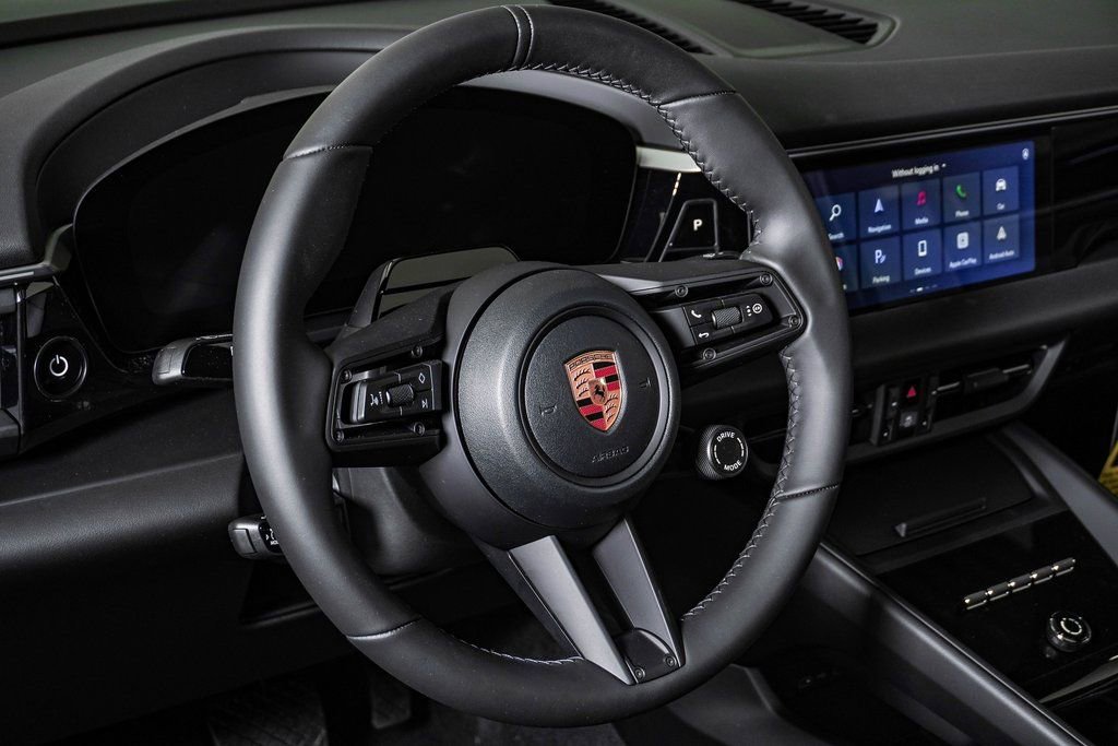 New 2026 Porsche Macan 4 Electric image 18