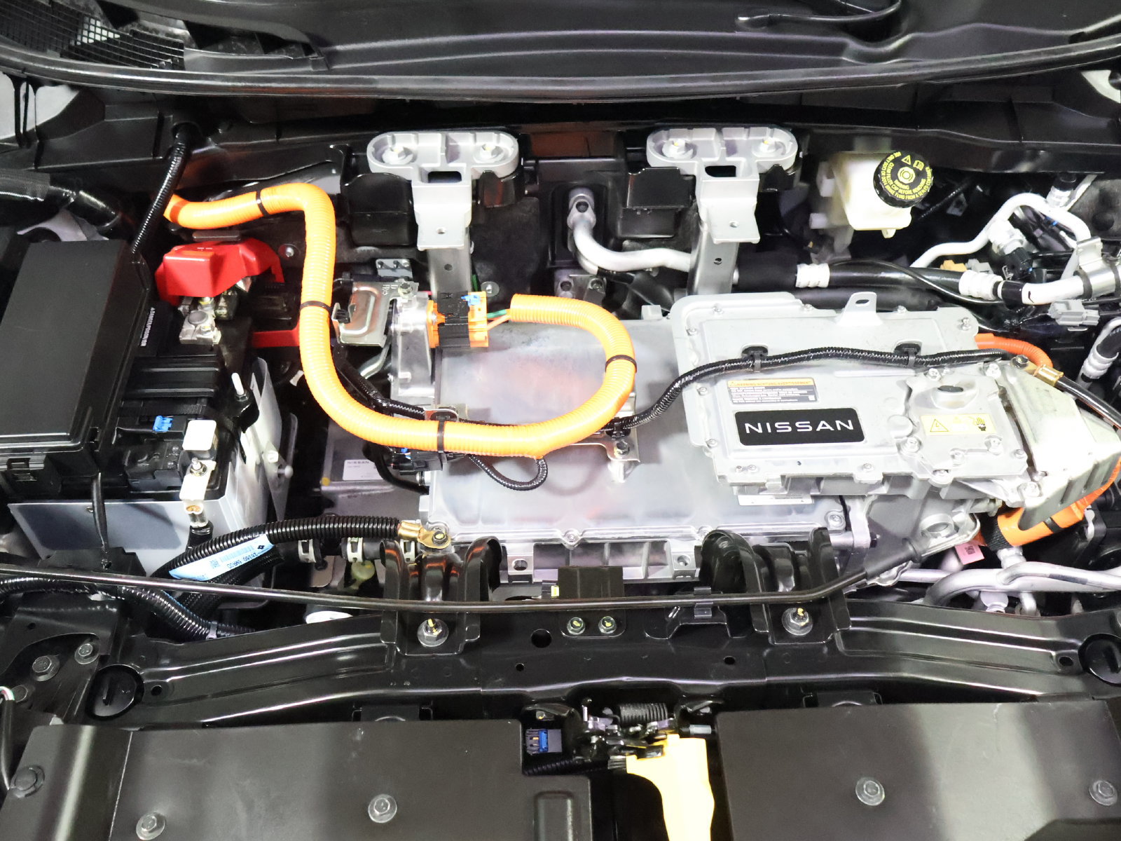 Used 2023 Nissan Ariya AWD image 22
