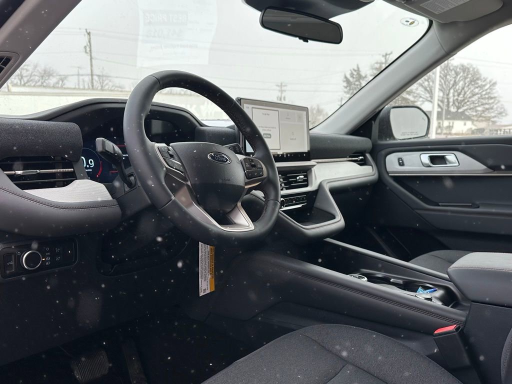 New 2026 Ford Explorer Active image 10
