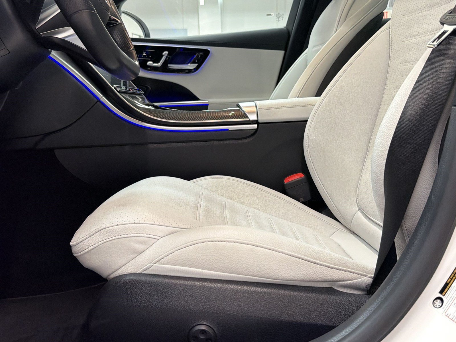 Used 2022 Mercedes-Benz C 300 Sedan image 5