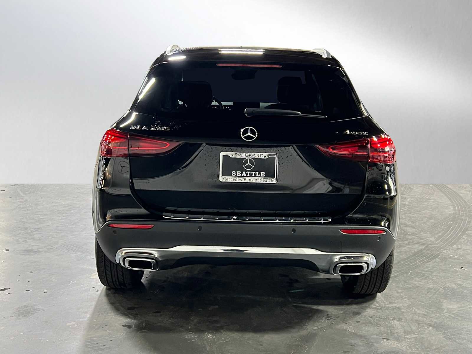 Used 2026 Mercedes-Benz GLA 250 4MATIC image 4