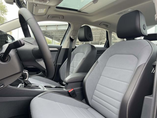 New 2026 Volkswagen Jetta SE image 11