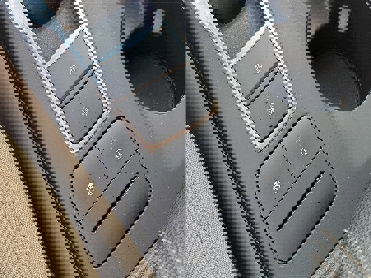 Used 2020 Ford Escape SE image 28