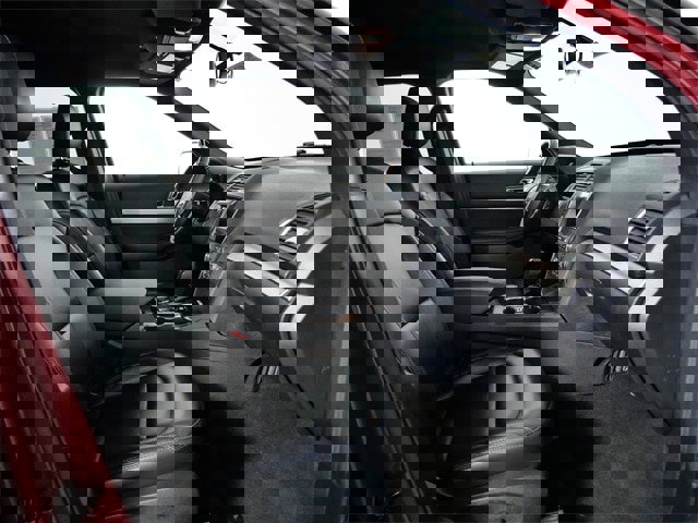 Certified 2019 Ford Explorer XLT w/ Equipment Group 202A image 10