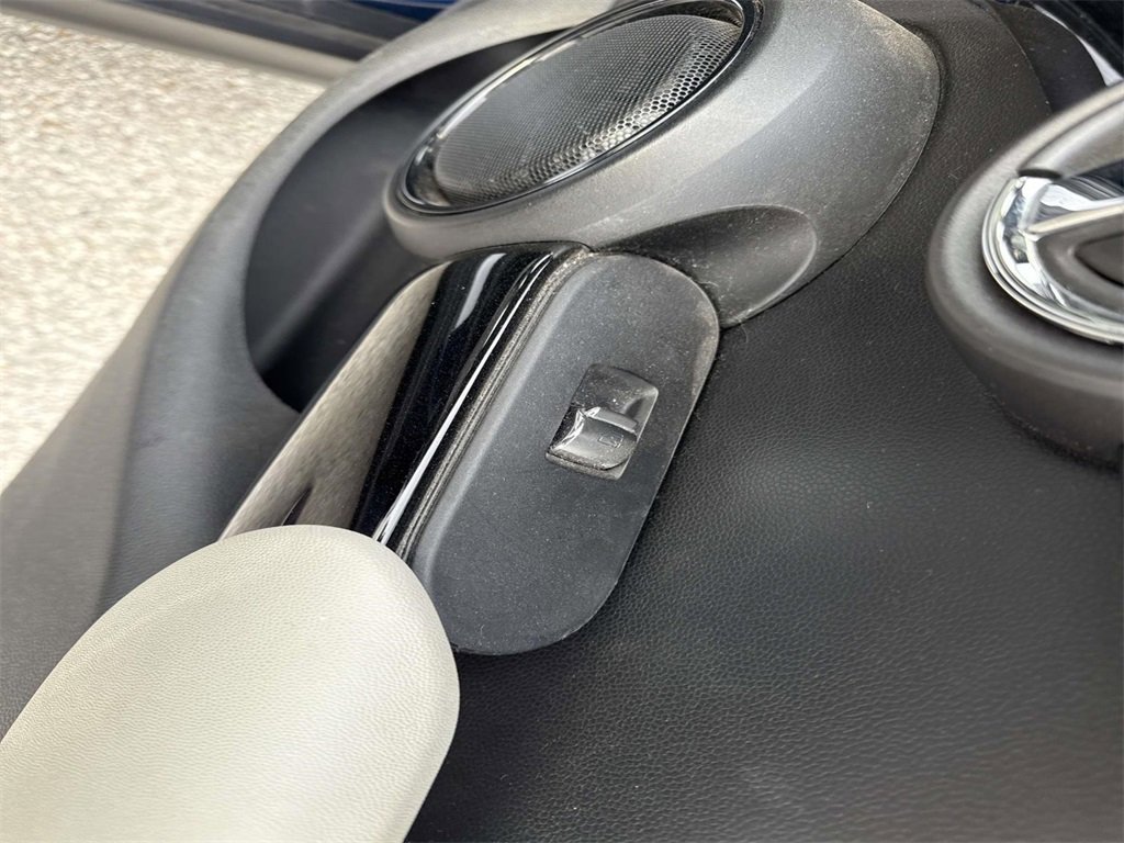 Used 2019 MINI Cooper S image 32