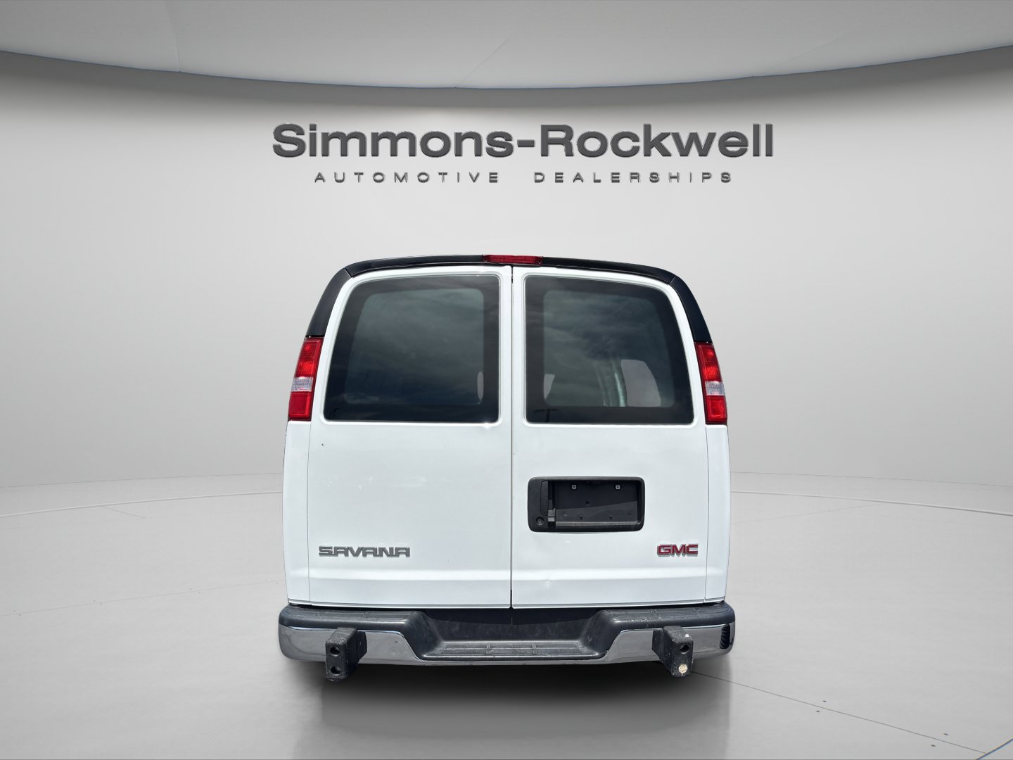 Used 2024 GMC Savana 2500 w/ Driver Convenience Package RWD image 4