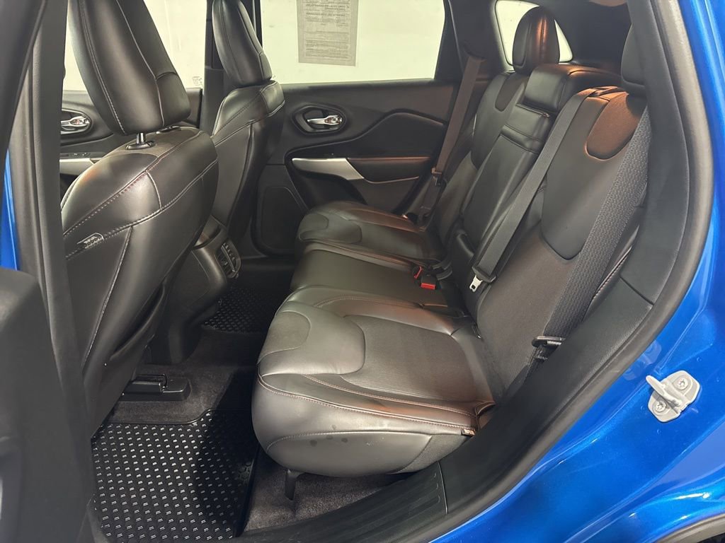 Used 2018 Jeep Cherokee Trailhawk w/ Comfort/Convenience Group image 25