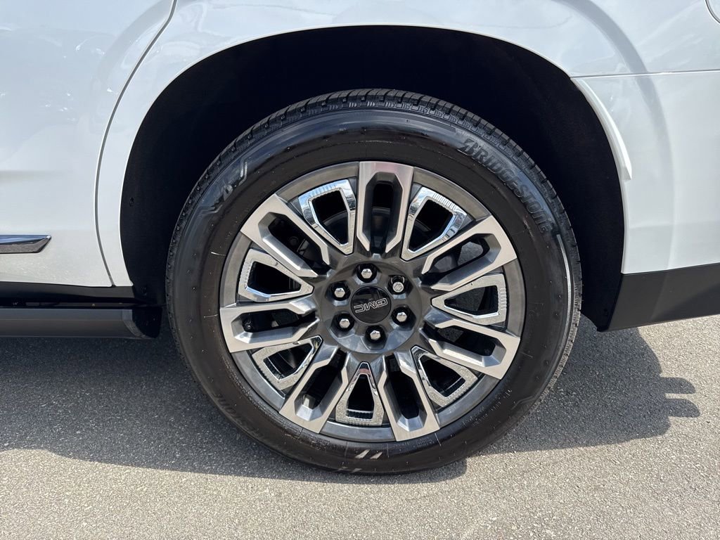 Used 2023 GMC Yukon Denali Ultimate image 35