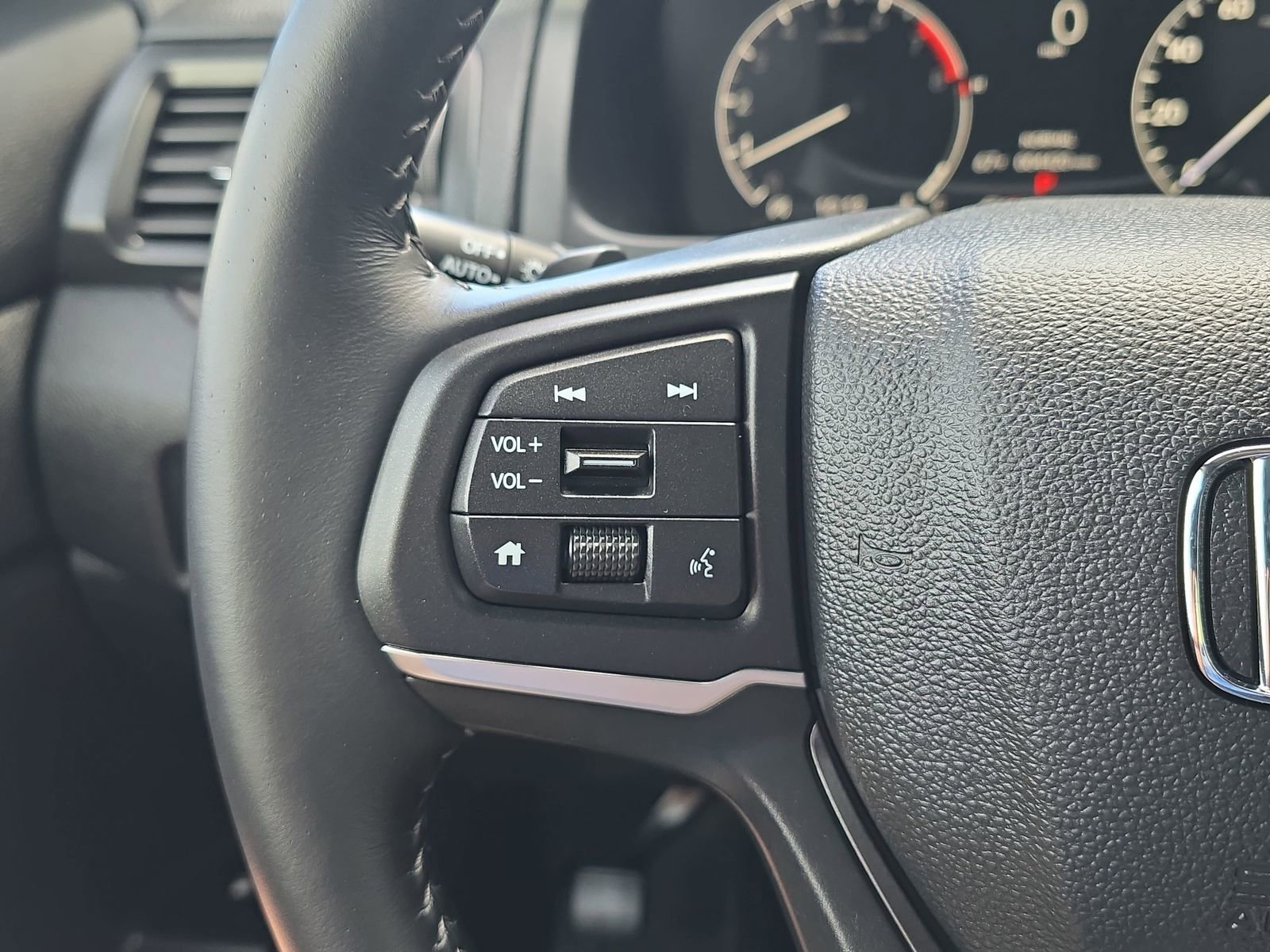 Certified 2025 Honda Ridgeline RTL image 20