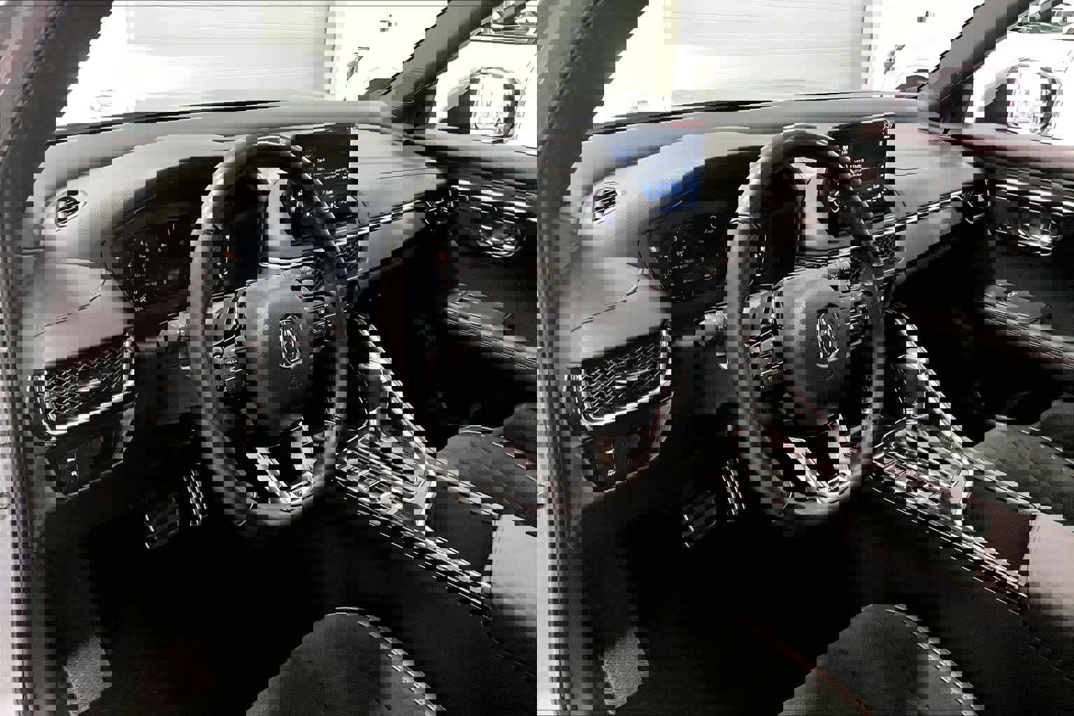 Used 2025 Acura ADX A-Spec image 2