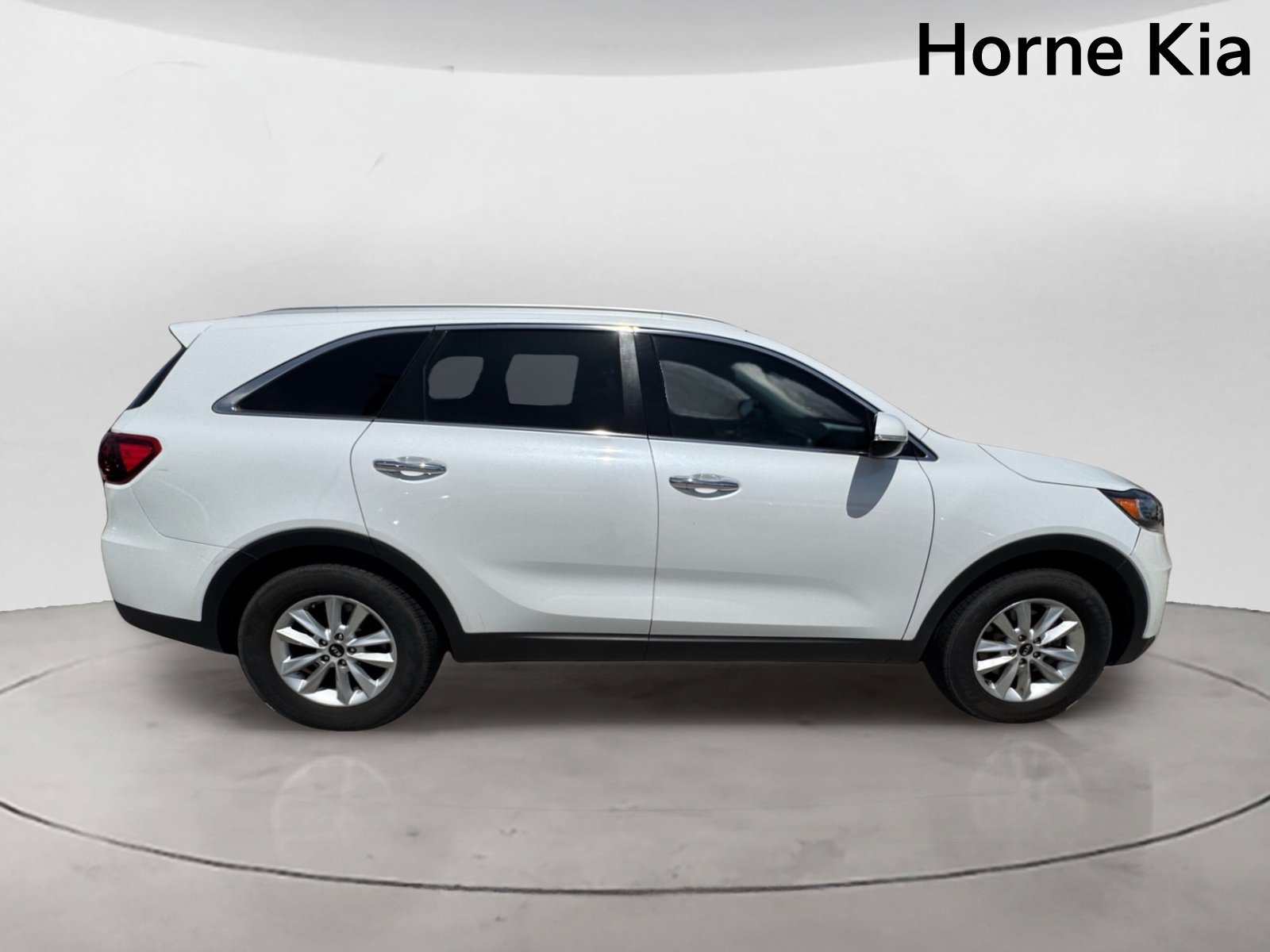 Used 2020 Kia Sorento LX w/ LX I4 Convenience Package FWD image 3
