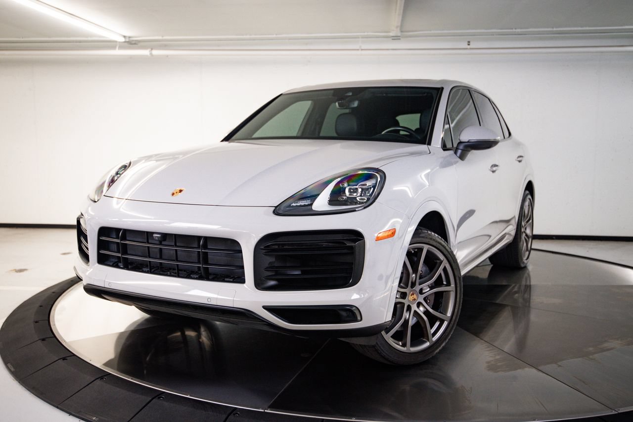 Certified 2023 Porsche Cayenne AWD/4WD image 1
