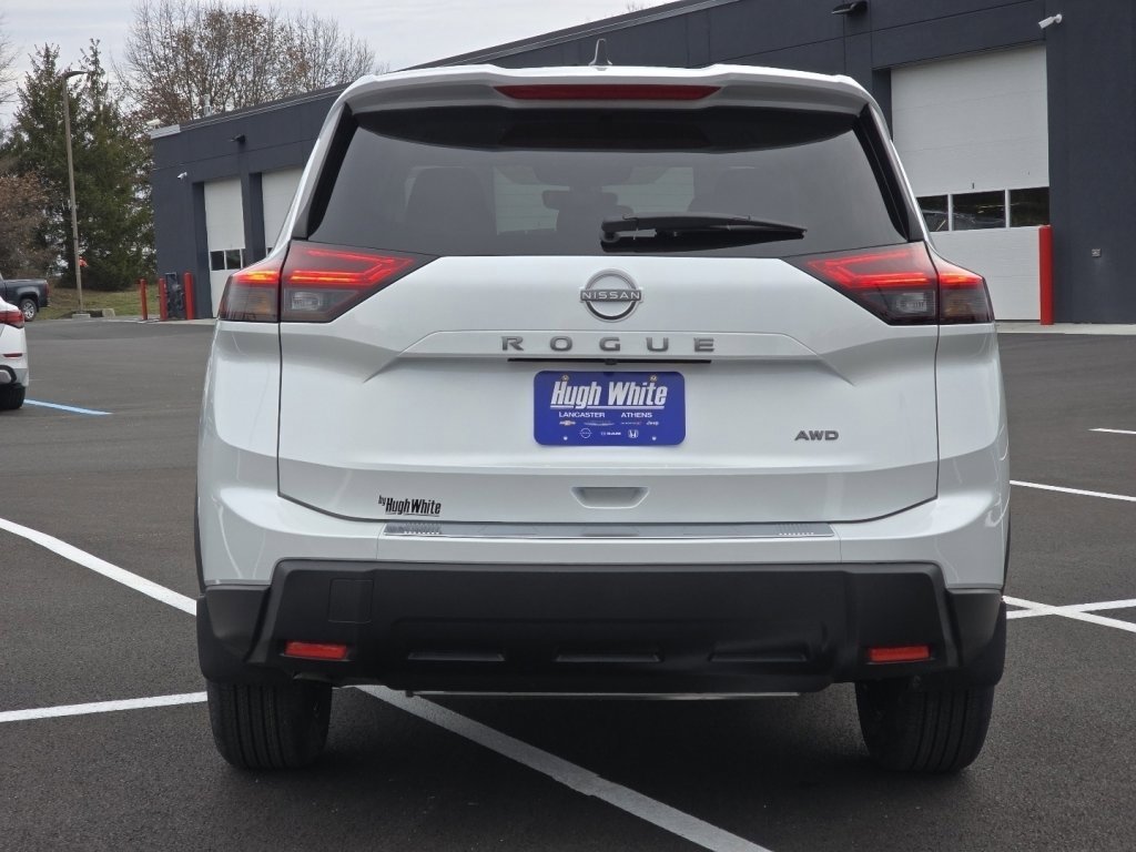 New 2026 Nissan Rogue SV image 9