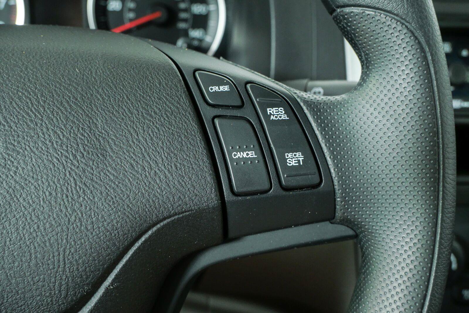 Used 2010 Honda CR-V LX image 10