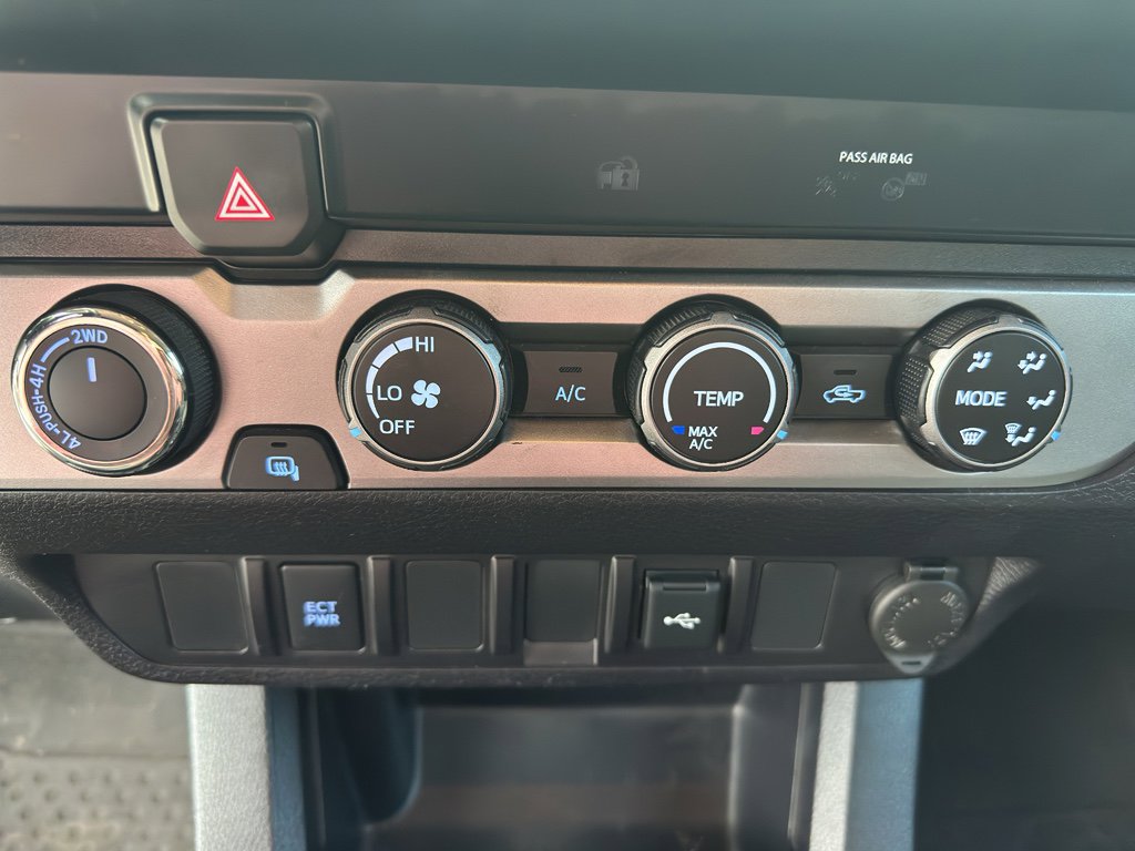 Used 2020 Toyota Tacoma SR w/ SX Package image 23