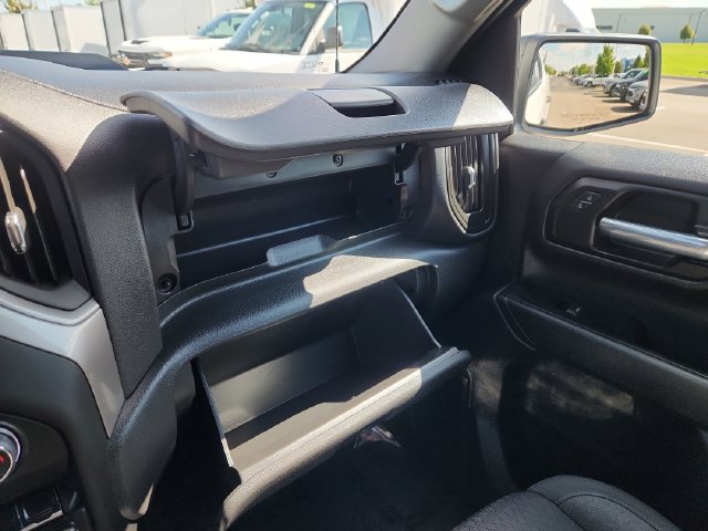 Used 2022 Chevrolet Silverado 1500 Custom Trail Boss AWD/4WD image 46