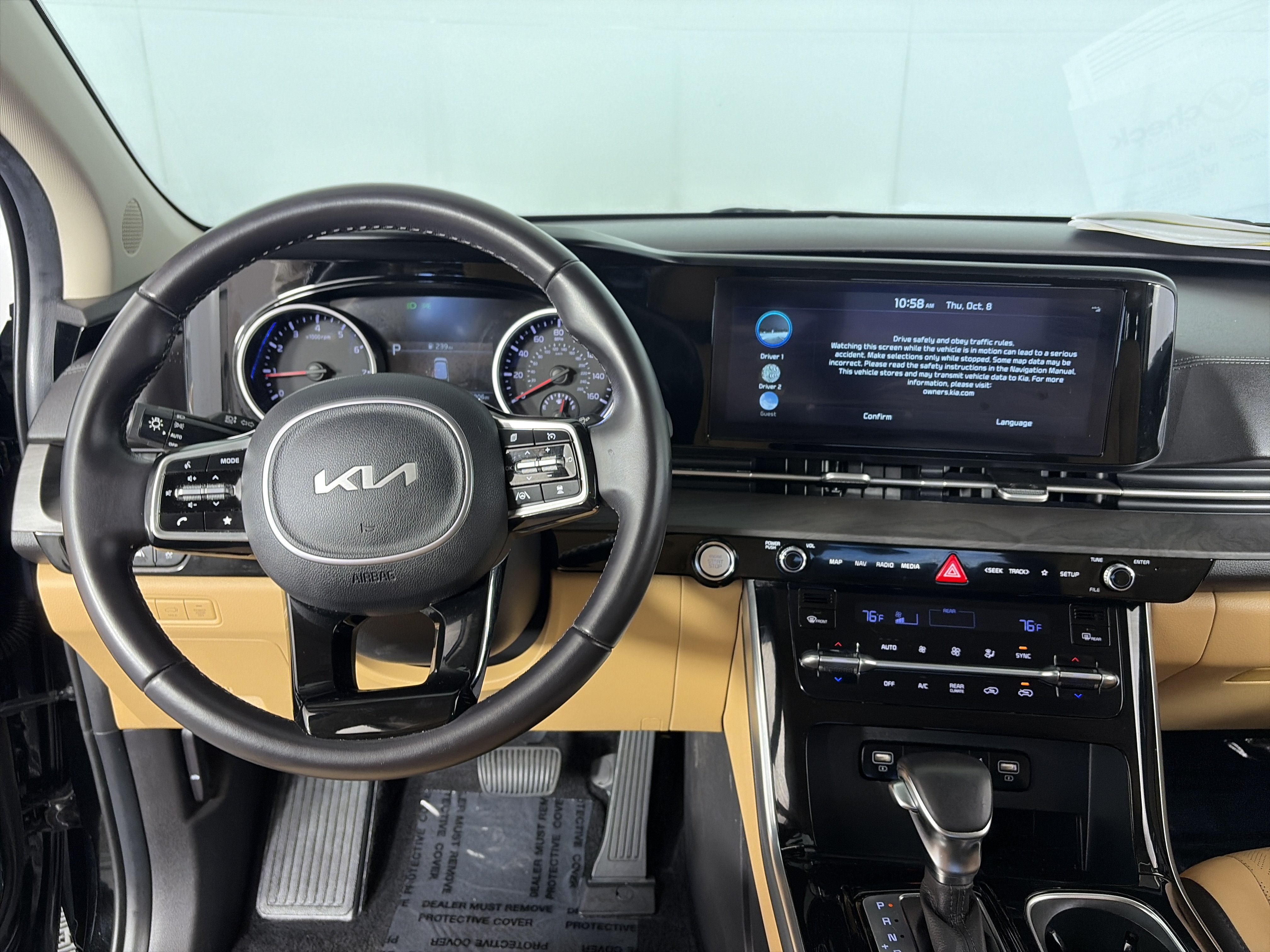 Certified 2023 Kia Carnival EX FWD image 3