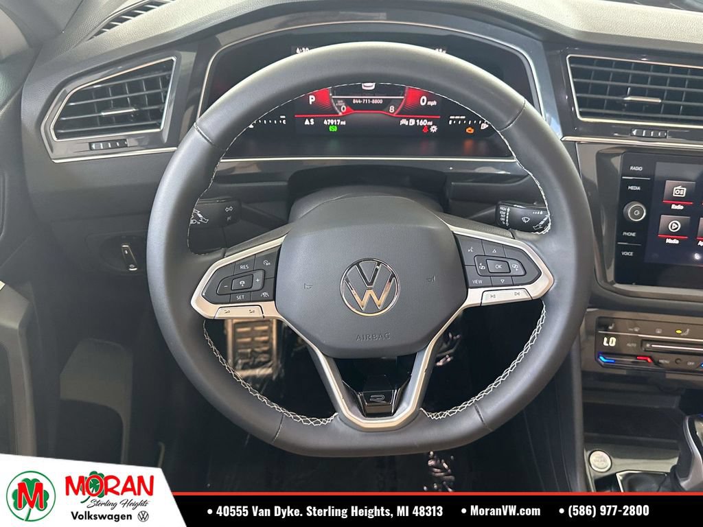 Certified 2023 Volkswagen Tiguan SE R-Line AWD/4WD image 16