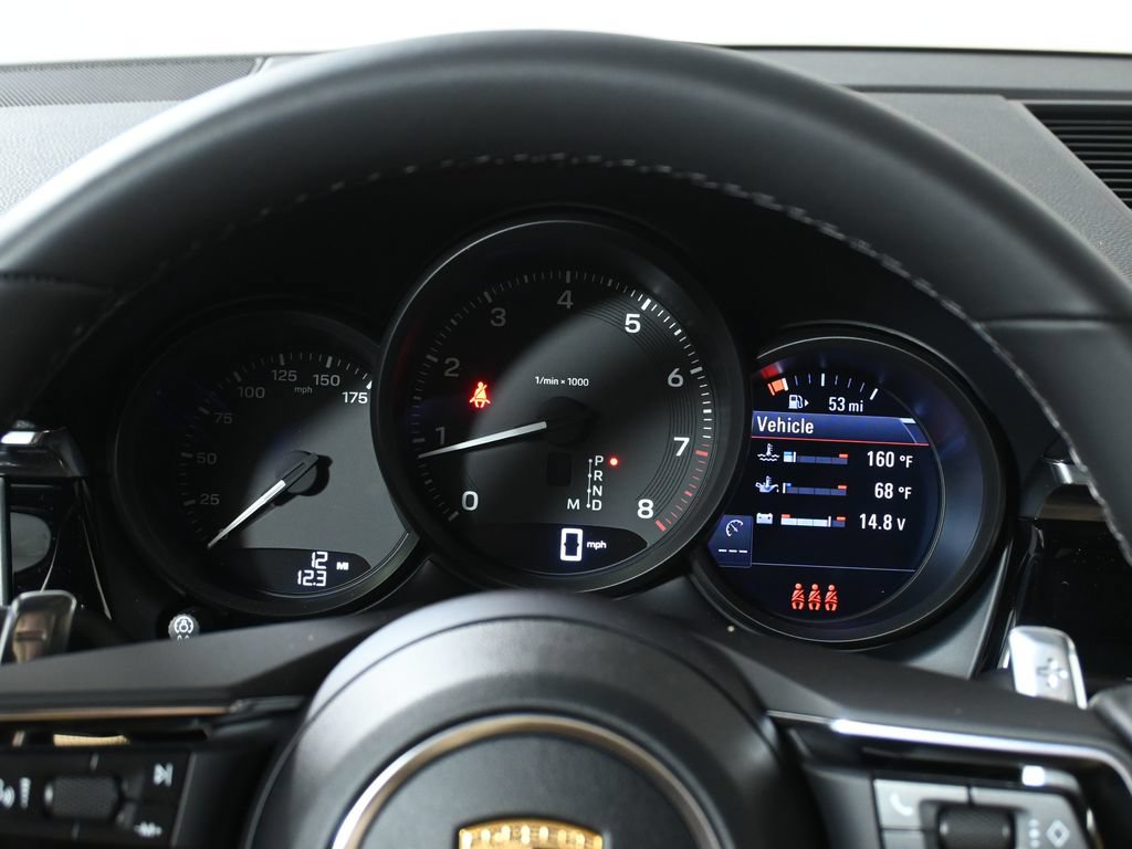 New 2026 Porsche Macan AWD/4WD image 20