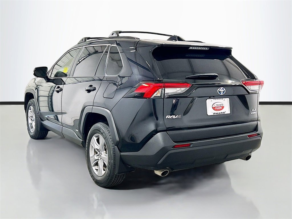 Used 2024 Toyota RAV4 XLE image 6