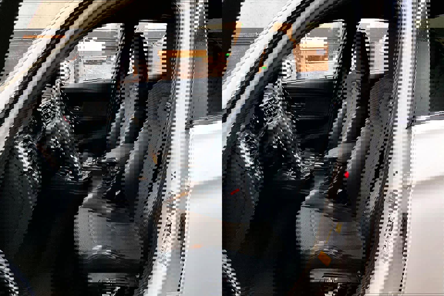 Used 2018 BMW M3 image 26