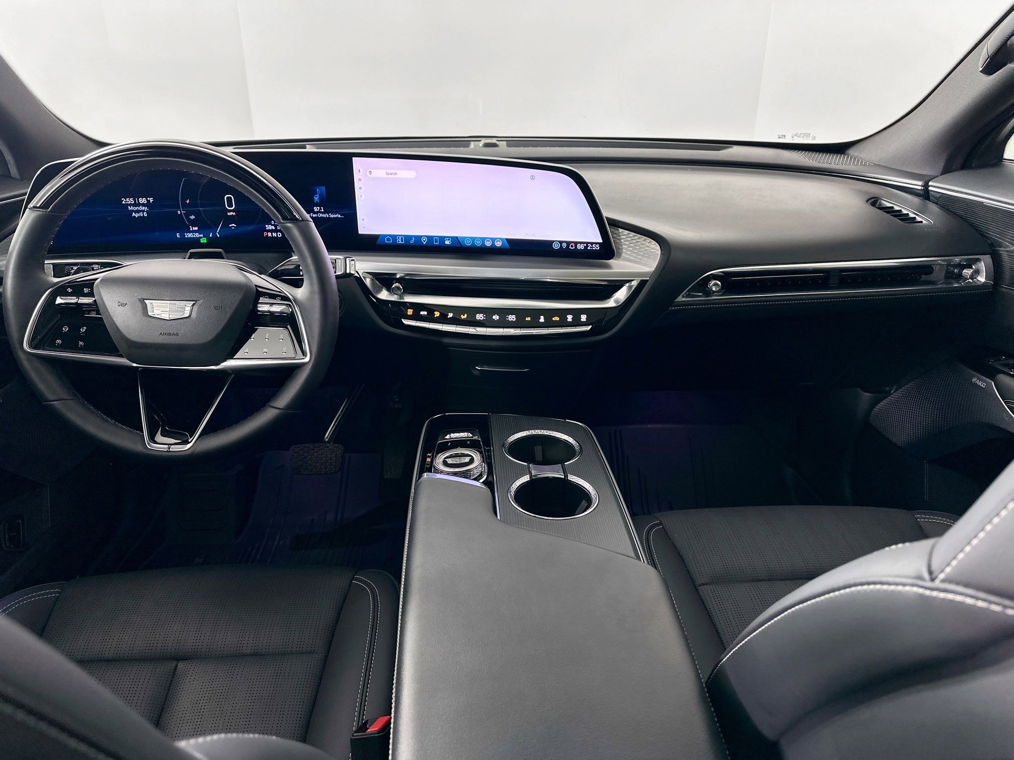 Used 2024 Cadillac Lyriq Luxury w/ LPO, Floor Liner Package image 14