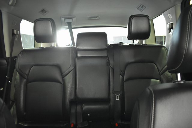 Used 2022 Nissan Pathfinder SL w/ Lighting Package (N92) image 29