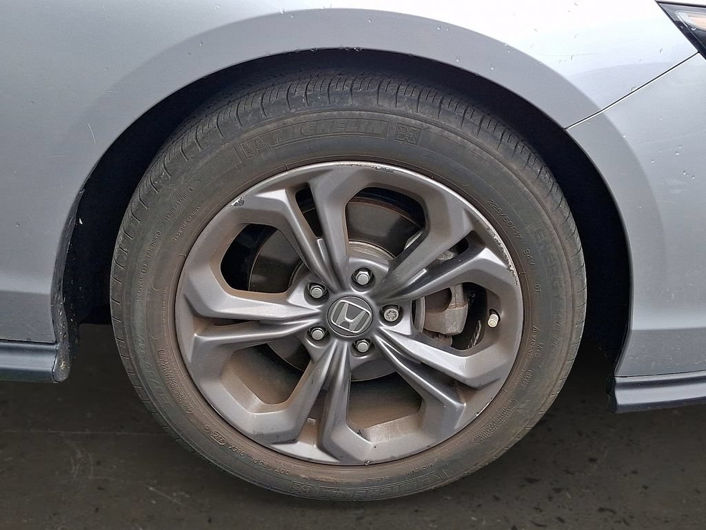 Used 2023 Honda Accord EX image 3