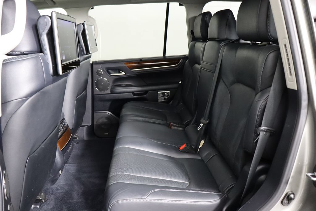 Used 2016 Lexus LX 570 4WD w/ Luxury Package image 16