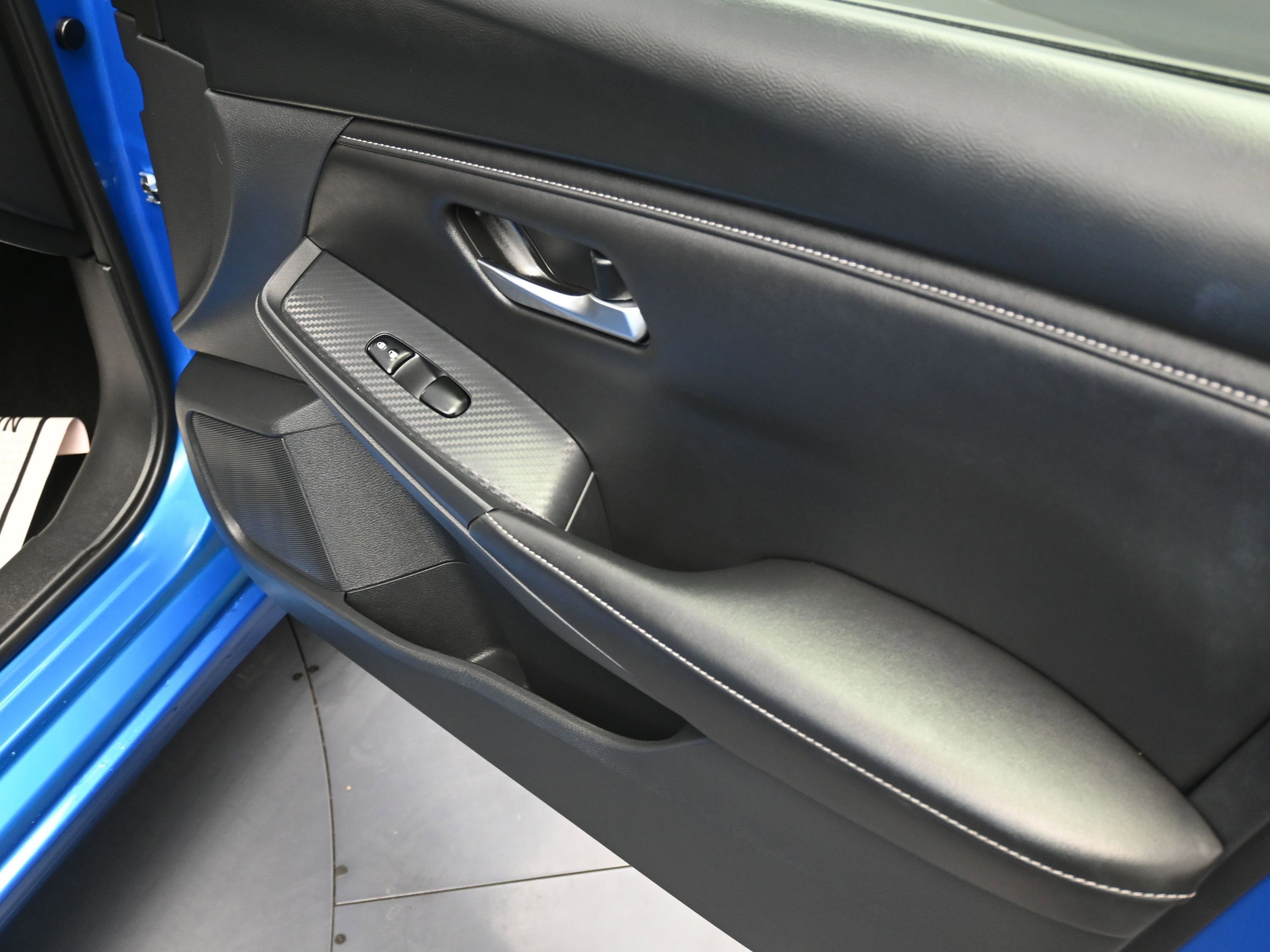 Used 2023 Nissan Sentra SV image 27