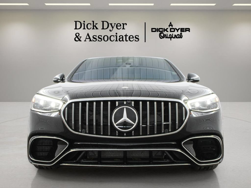 Used 2024 Mercedes-Benz S 63 AMG S image 4