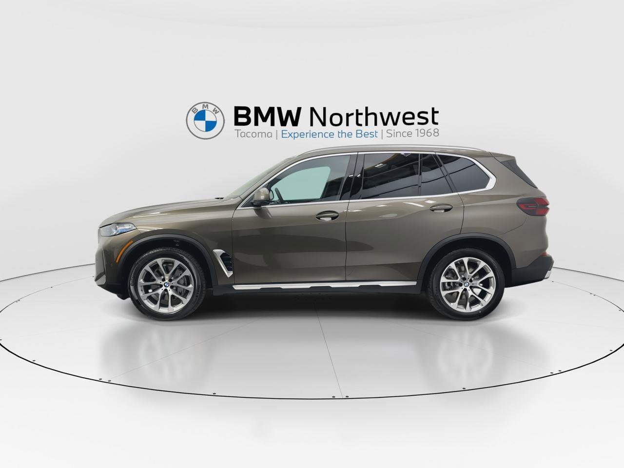 New 2026 BMW X5 xDrive40i w/ Climate Comfort Package image 10