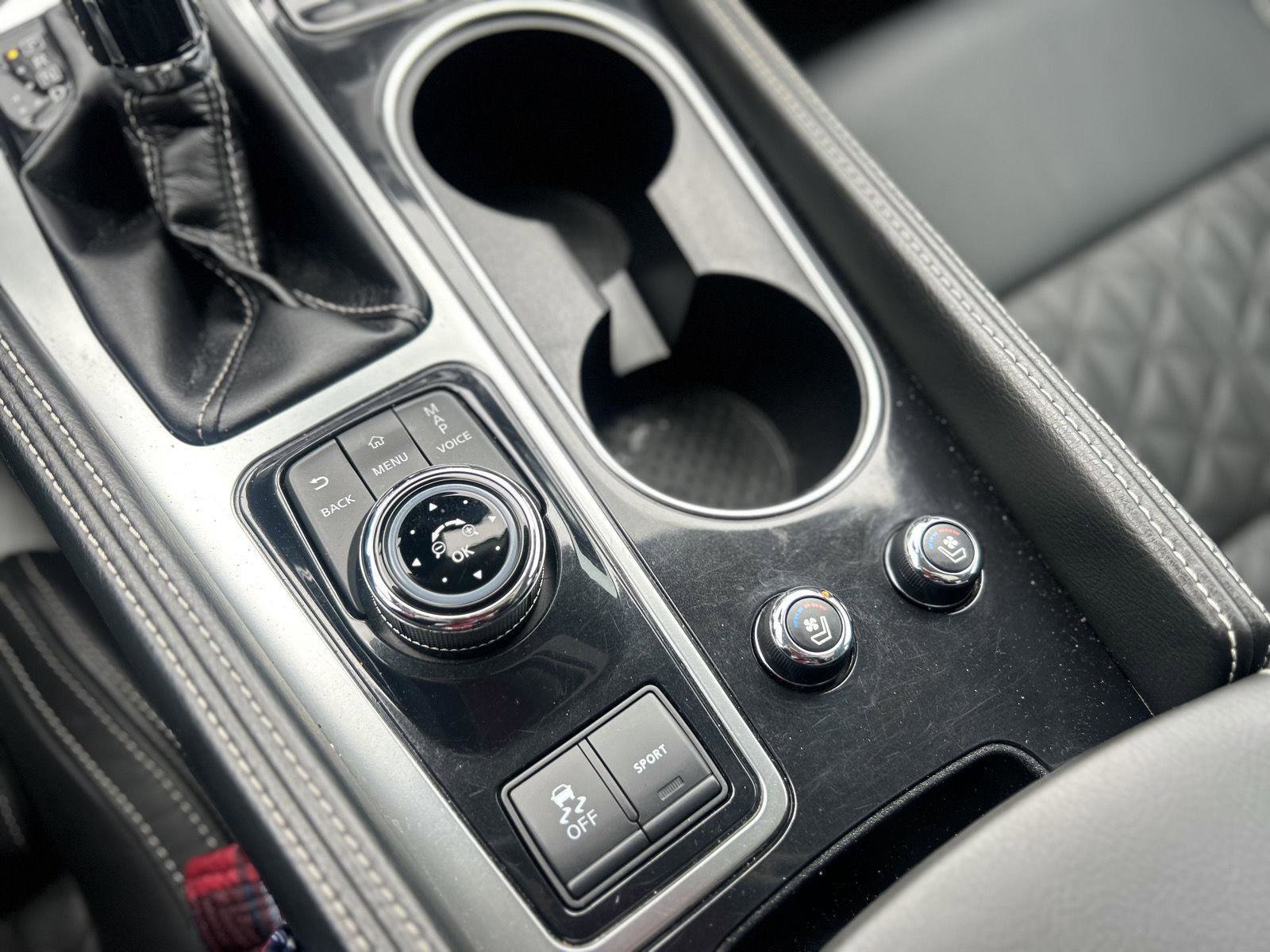 Used 2022 Nissan Maxima Platinum image 21