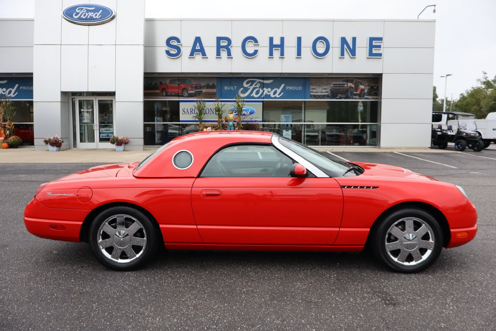 Used 2002 Ford Thunderbird RWD image 2