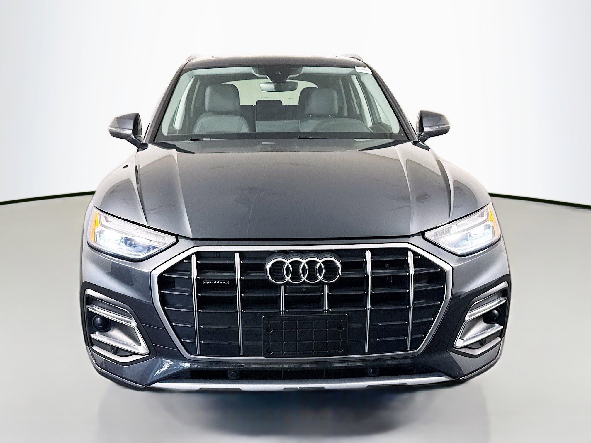 Used 2021 Audi Q5 2.0T Premium Plus w/ Premium Plus Package AWD/4WD image 2