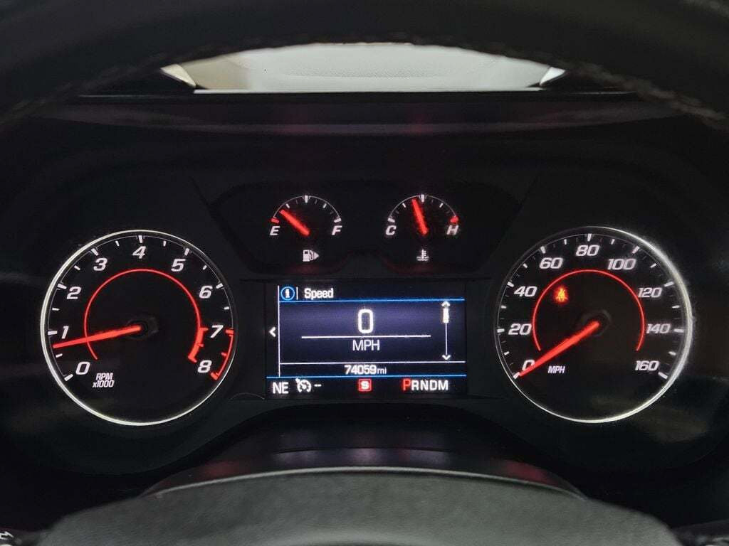 Used 2022 Chevrolet Camaro LT w/ Technology Package RWD image 11