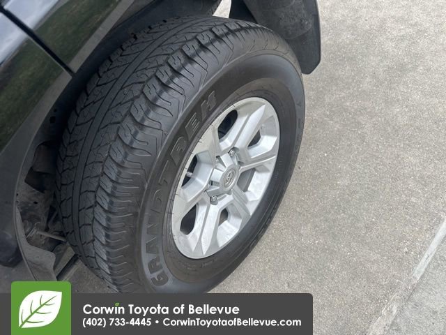 Used 2016 Toyota 4Runner SR5 image 34