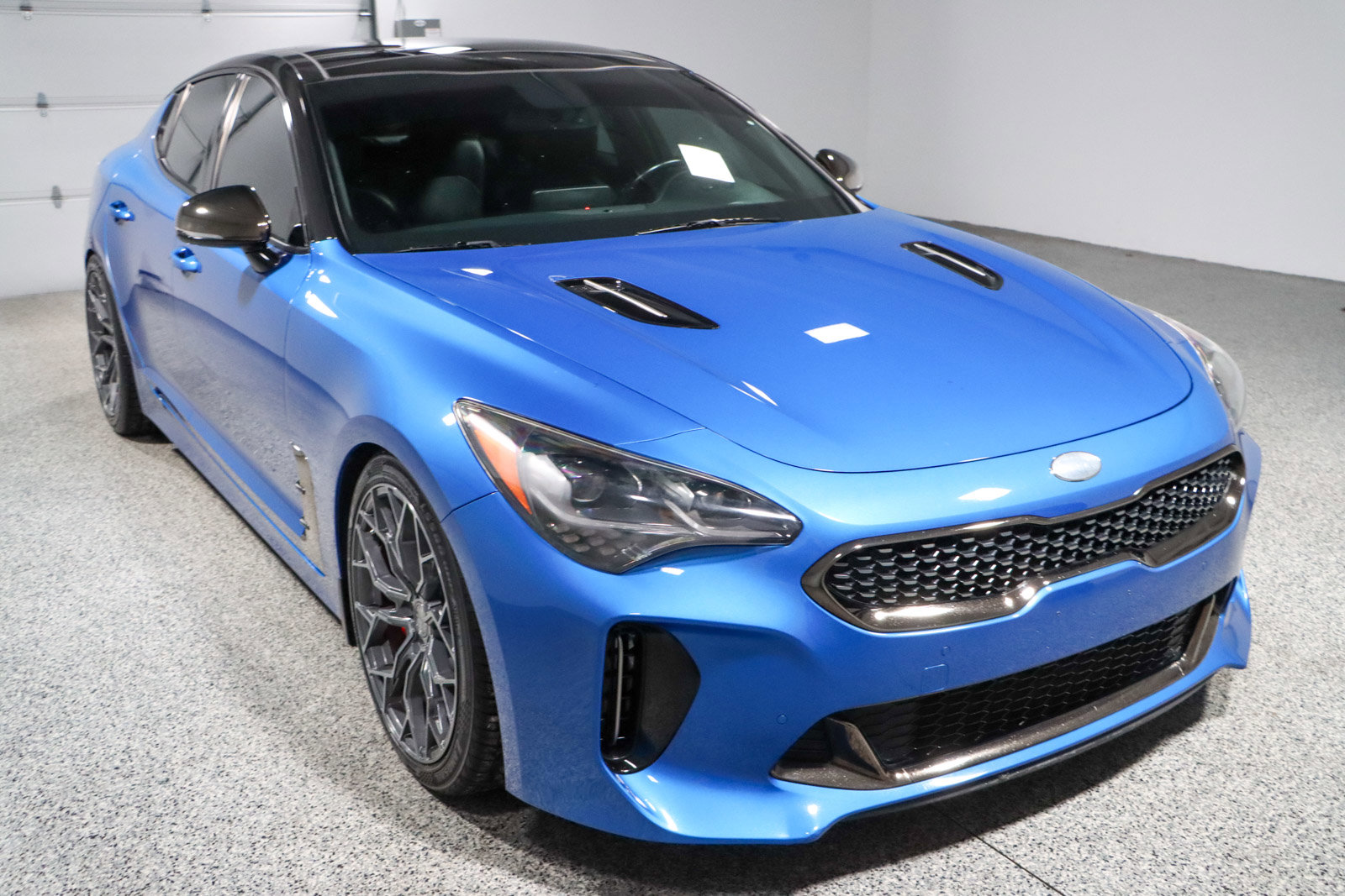 Used 2018 Kia Stinger GT1 image 5