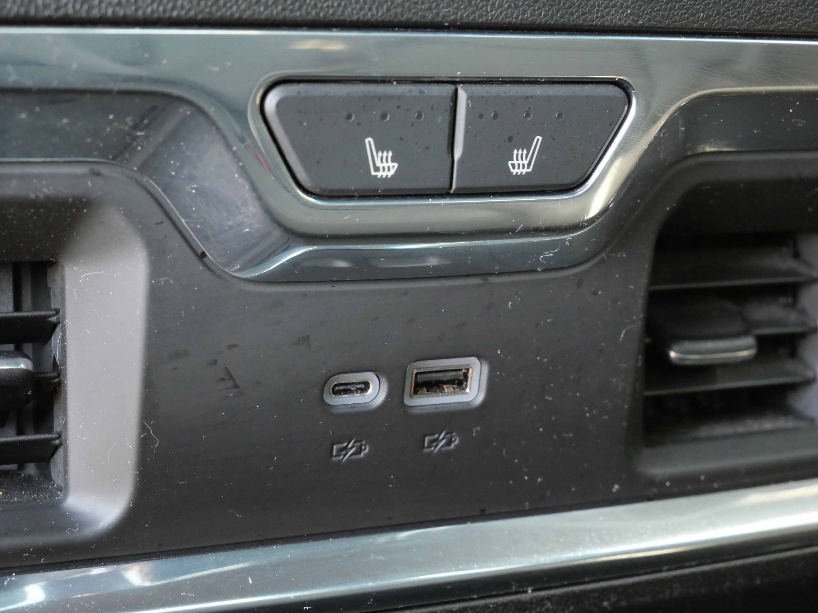 Used 2024 Chevrolet Silverado 1500 High Country w/ Technology Package image 13