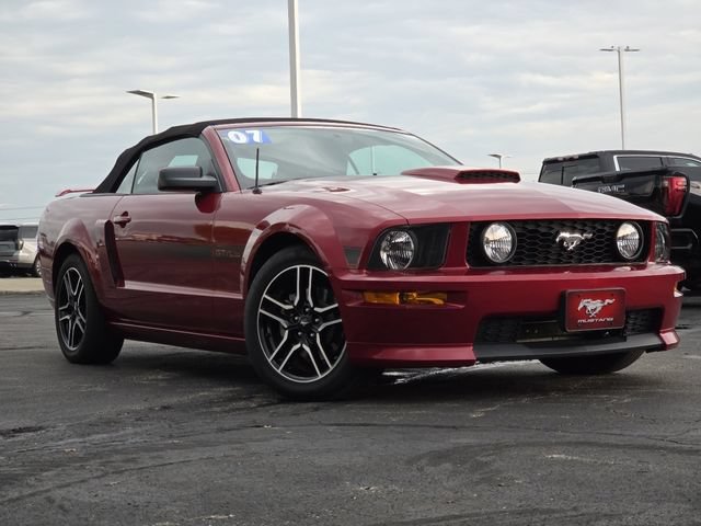 Used 2007 Ford Mustang GT Premium RWD image 2