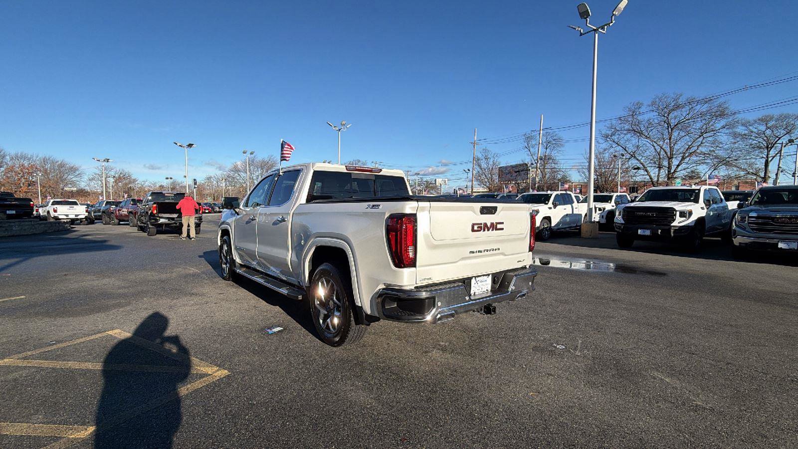 Used 2022 GMC Sierra 1500 SLT w/ SLT Premium Plus Package image 5