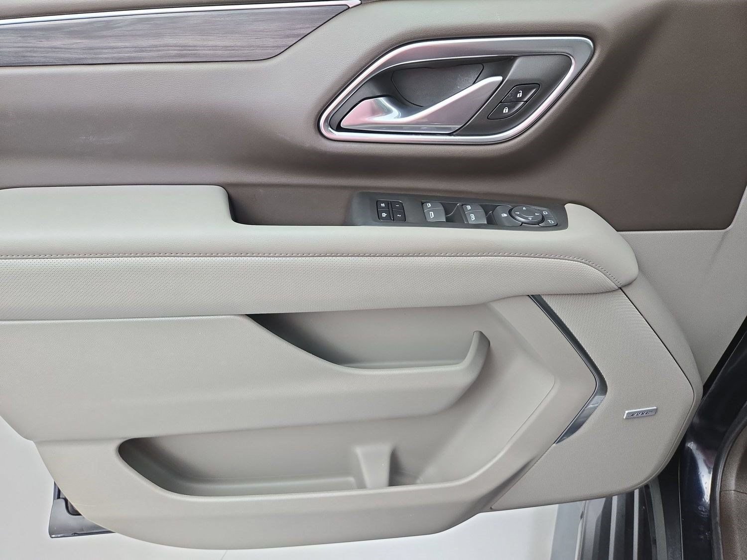Used 2022 GMC Yukon SLT RWD image 16