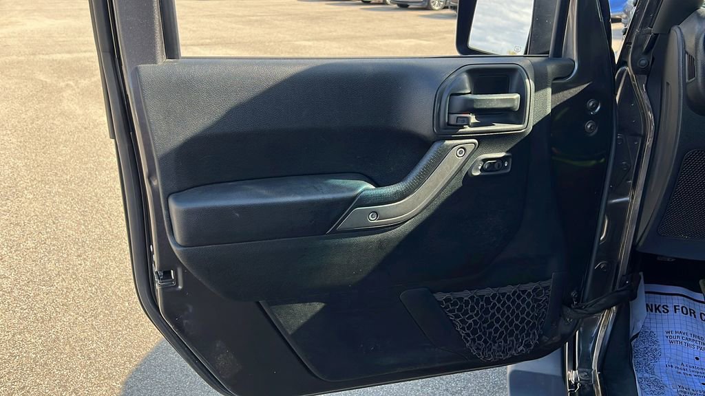 Used 2017 Jeep Wrangler Unlimited Sport image 9